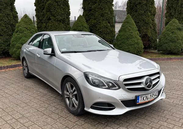 świętokrzyskie Mercedes-Benz Klasa E cena 64900 przebieg: 278000, rok produkcji 2013 z Skwierzyna